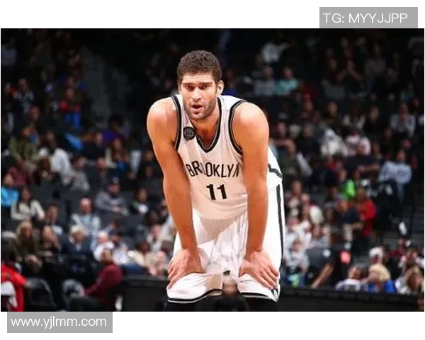 布鲁克洛佩斯:从篮球新星到NBA顶尖中锋的辉煌旅程 布鲁克洛佩斯:从篮球新星到NBA顶尖中锋的辉煌旅程