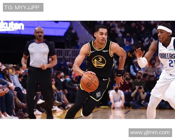 汤神模式下勇士队如何逆转国王队展现冠军气质与团队默契