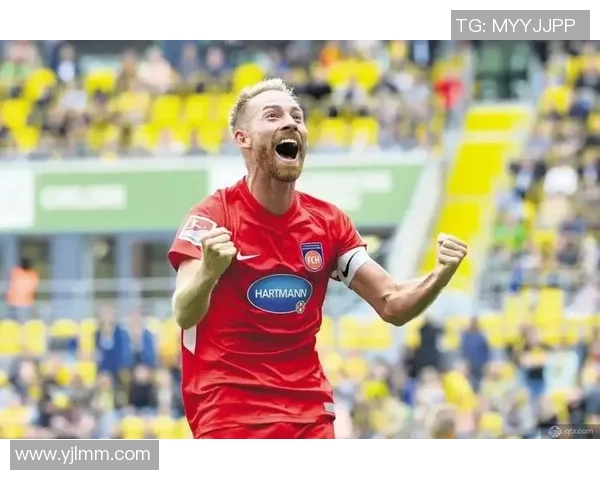 海登海默与柏林的激烈对决揭示足球战术与团队精神的完美结合