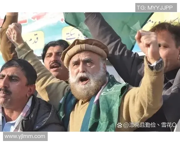 达尼洛:从青涩小将到世界足球舞台上的闪耀明星之路 达尼洛:从青涩小将到世界足球舞台上的闪耀明星之路