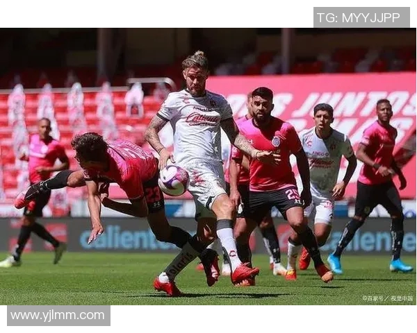 阿苏尔与提华纳的巅峰对决揭示足球战术与团队精神的较量